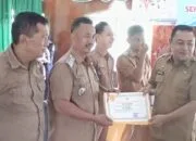 Sekda Serahkan SPPT dan DHKP PBB