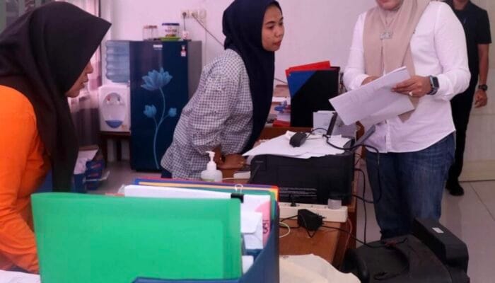 Bupati Sidak Ke Puskesmas Sabak Barat dan Kuala Jambi